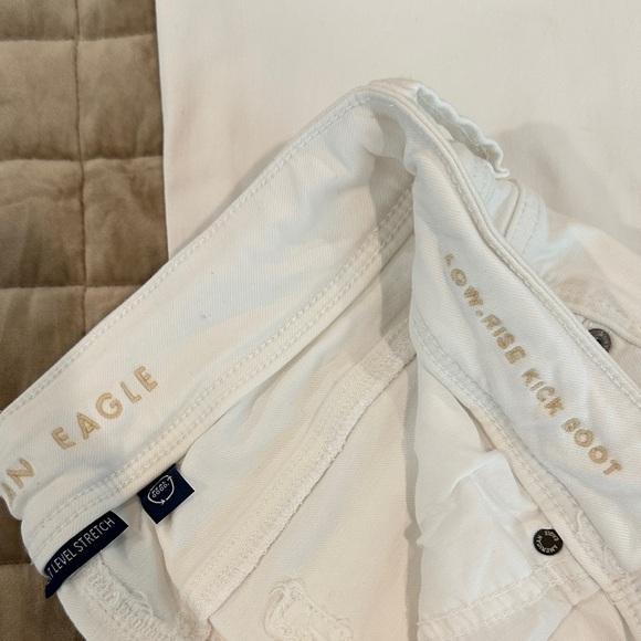American Eagle Low-Rise White Jeans - Picture 2 of 2
